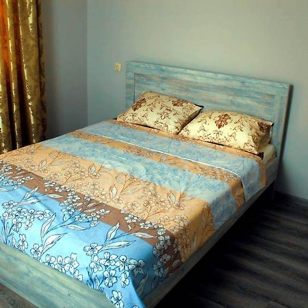 Tete Guest House Batumi Exteriör bild