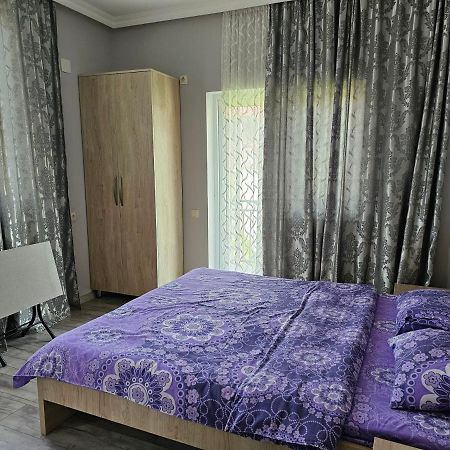 Tete Guest House Batumi Exteriör bild