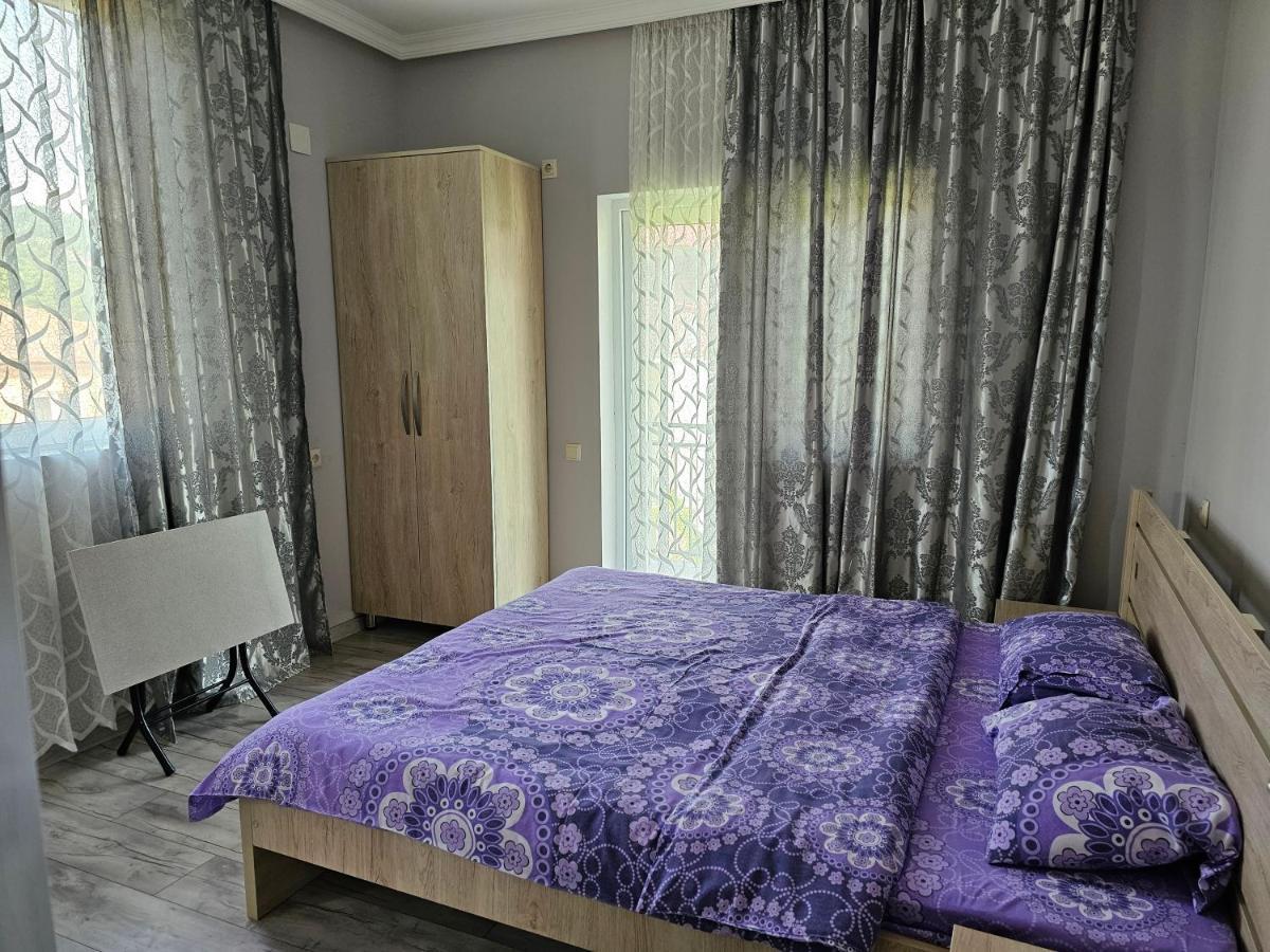 Tete Guest House Batumi Exteriör bild